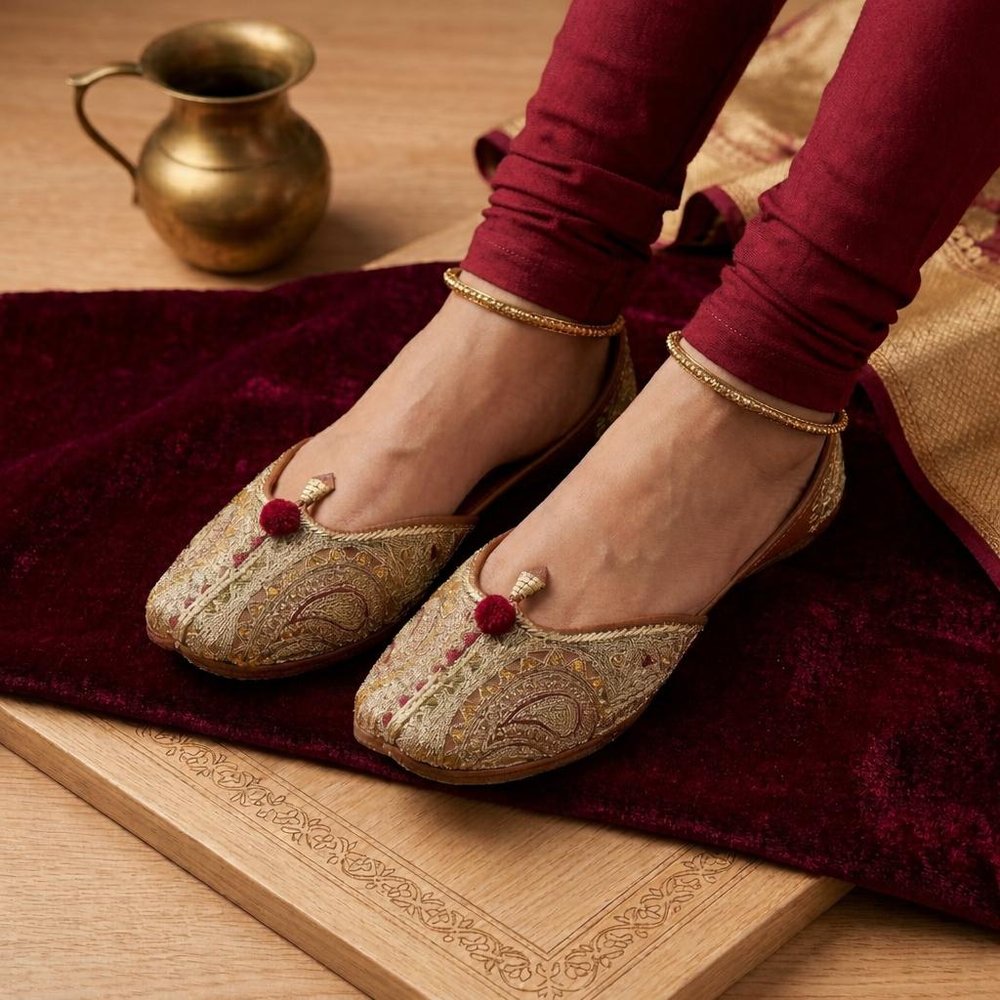 Top view of Pakistani Zari Charm Jutti showing handcrafted zari embroidery and pure leather finish